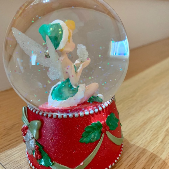 Disney Tinkerbell Light Up Snowglobe - Picture 4 of 5